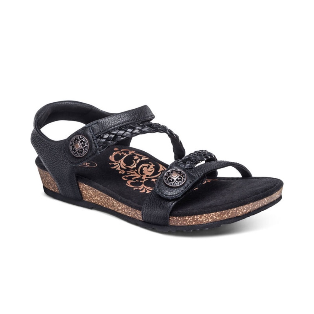 Arch support helps to stabilize and align feet
Arch support helps.